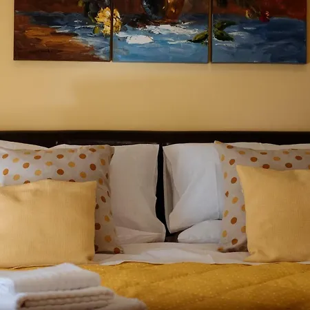Roberta Mondello Beach Villa *